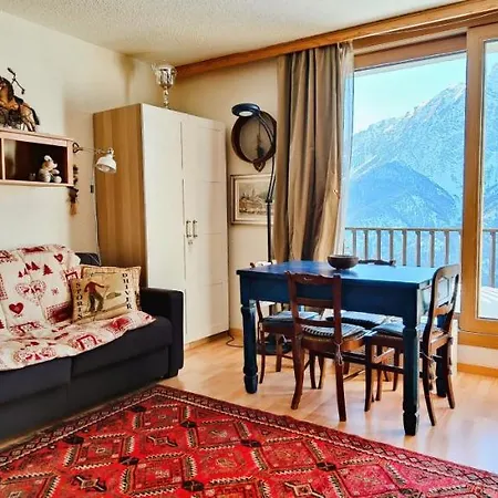 Hostdomus - Sansicario R9 Appartement