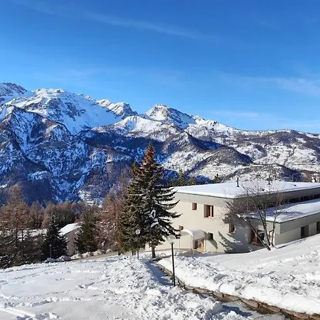 Hostdomus - Sansicario R9 Apartment