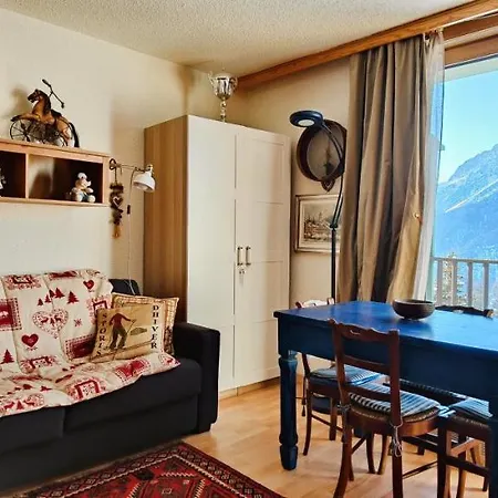 Hostdomus - Sansicario R9 Appartement